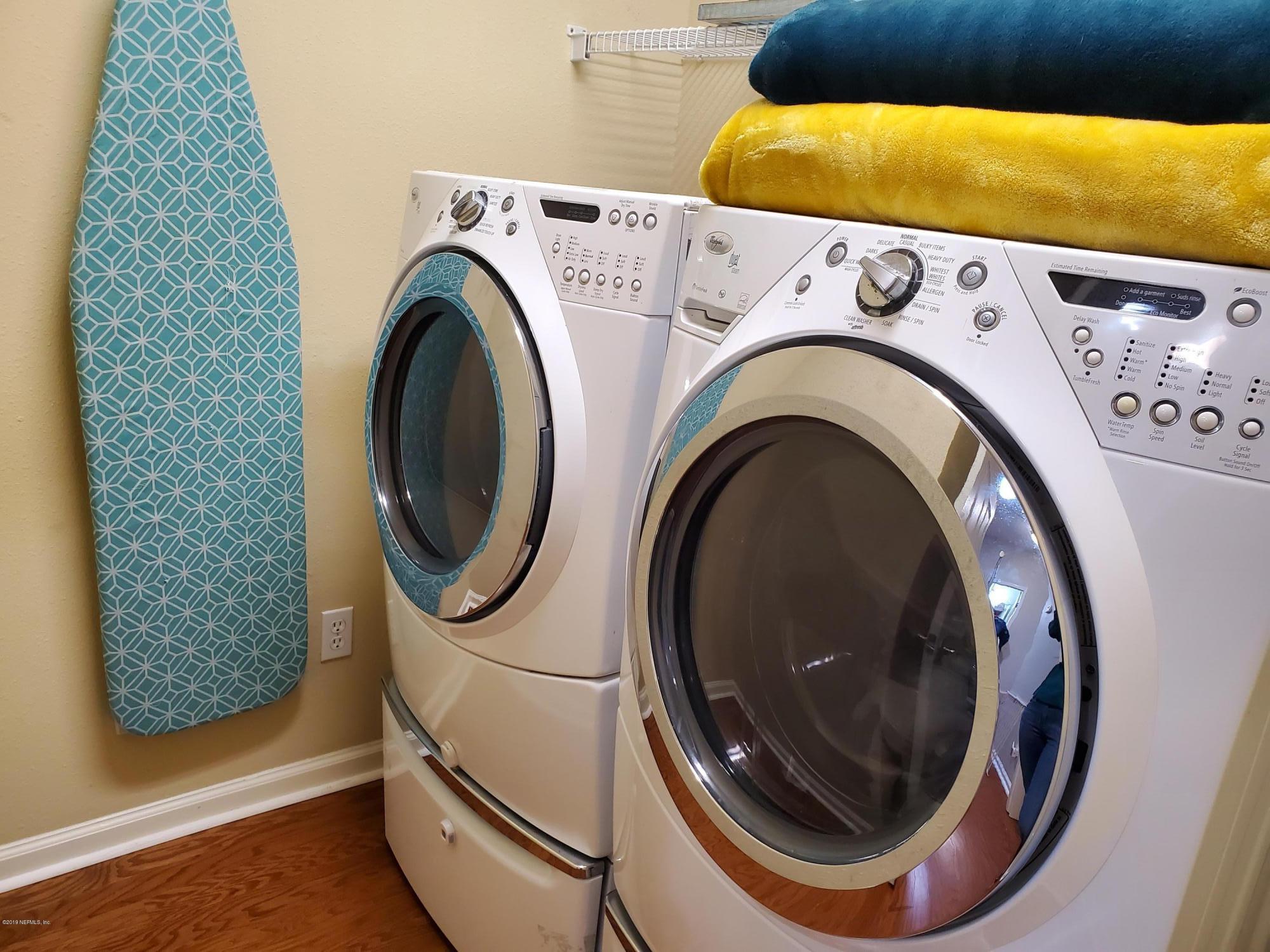 5462 Stanford Road Jacksonville, FL 32207 - Photo 24 of 36 Upstairs Laundry Room