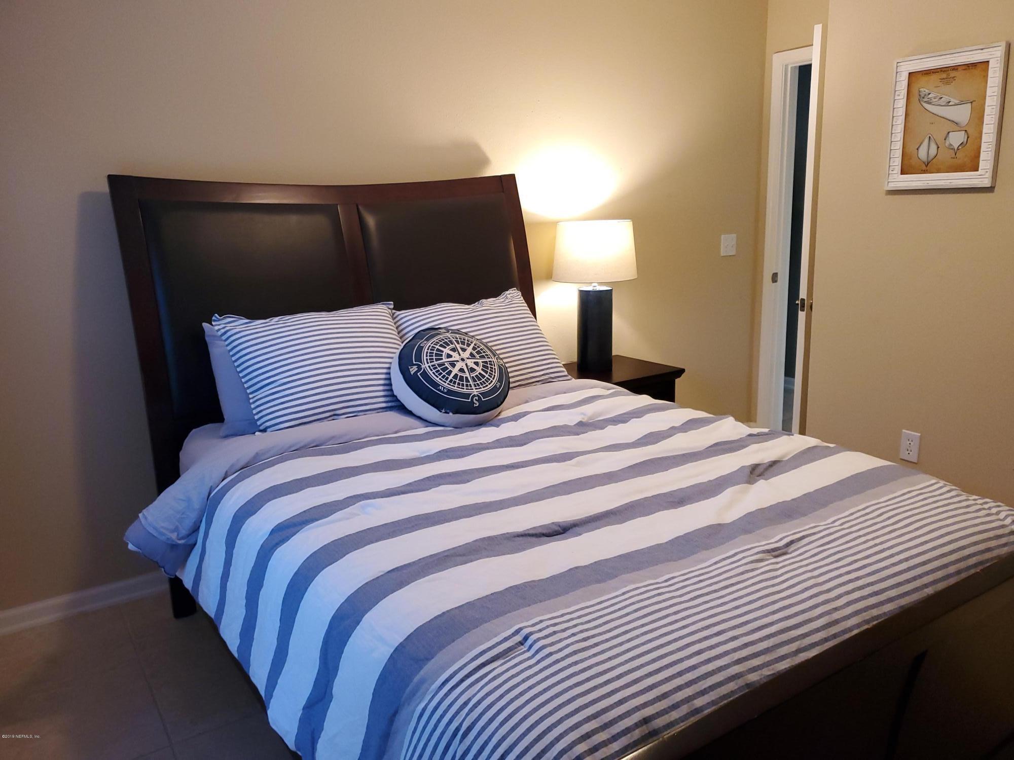 5462 Stanford Road Jacksonville, FL 32207 - Photo 31 of 36 Downstairs Bedroom in Guest Suite