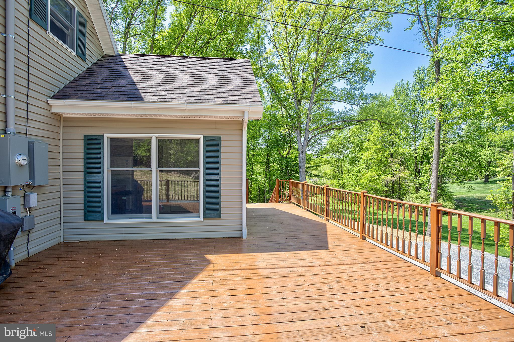 322 Pine Grove Road Bluemont, VA 20135 - Photo 3 of 30 Plenty of space 4 relaxing+dining w/kitchen access