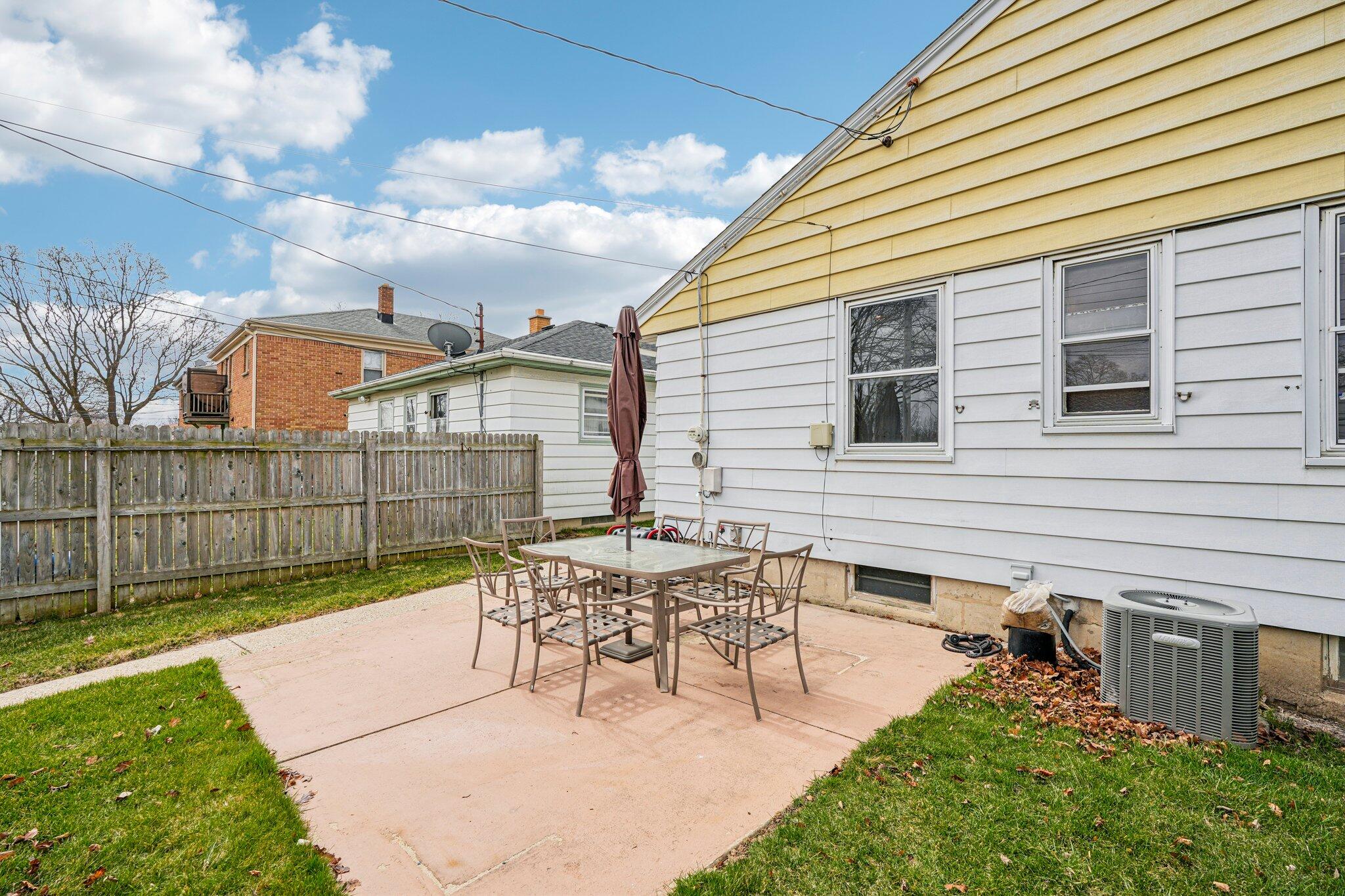 4518 North 68th Street Milwaukee, WI 53218 - Photo 27 of 34 Concrete patio.