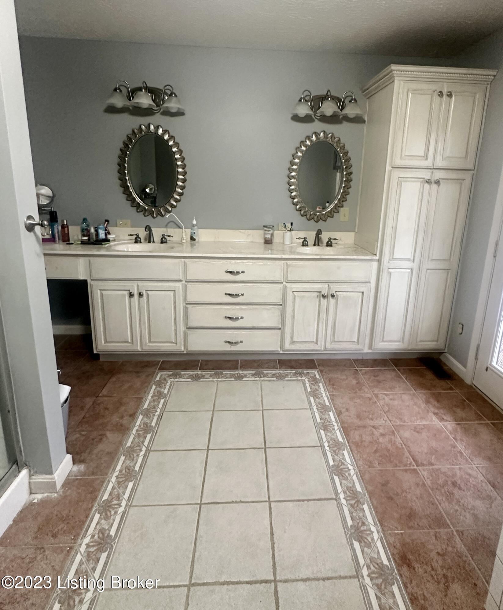 640 Samuels Road Coxs Creek, KY 40013 - Photo 22 of 40 Primary bath