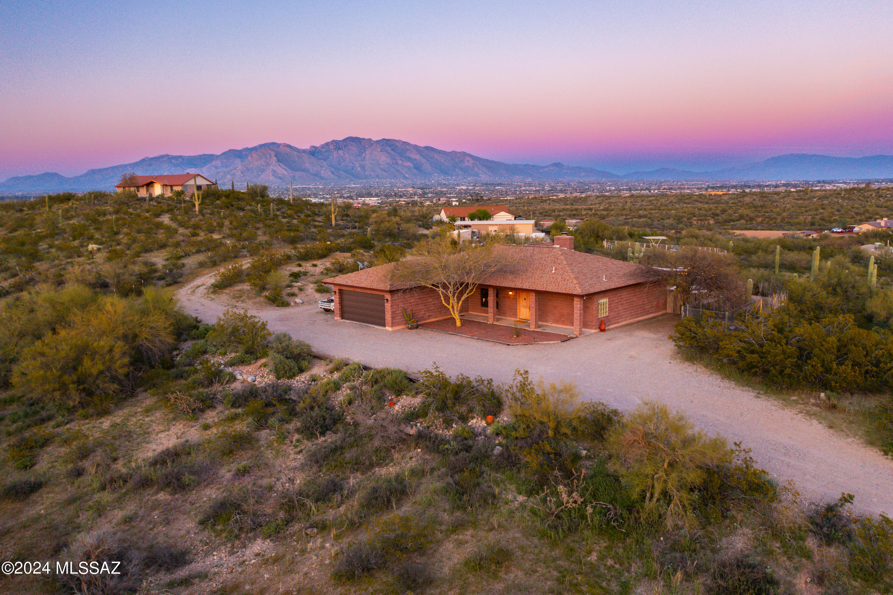 5420 North Blue Bonnet Road Tucson, AZ 85745 - Photo 1 of 48 Gallery Image 1