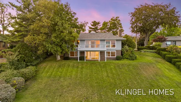 $699,900 | 777 Ruddiman Drive, Muskegon, MI 49445
