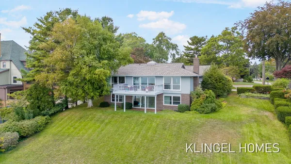 $699,900 | 777 Ruddiman Drive, Muskegon, MI 49445