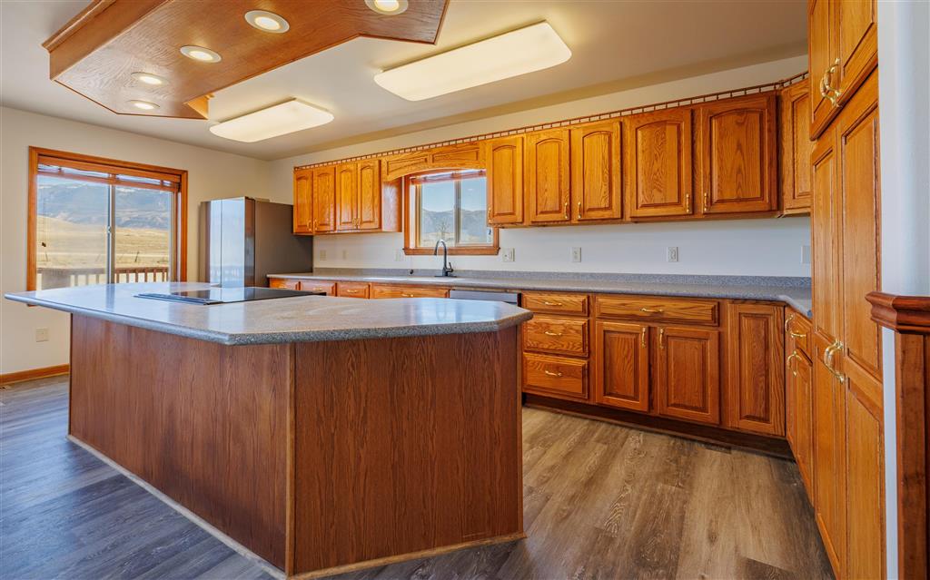 2477 Beaver Creek Road Shell, WY 82441 - Photo 19 of 74 Gallery Image 19