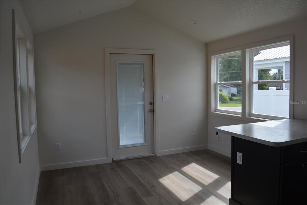 575 2nd Street Oviedo, FL 32765 - Photo 7 of 22