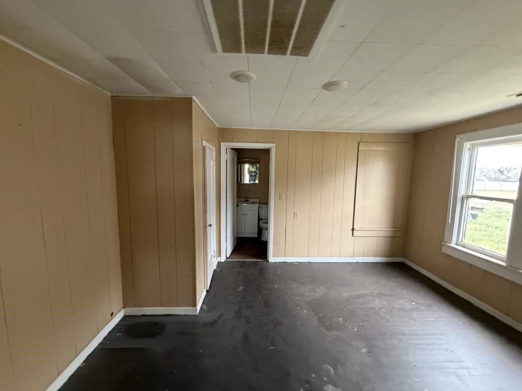 608 East Lee Street Rotan, TX 79546 - Photo 5 of 10