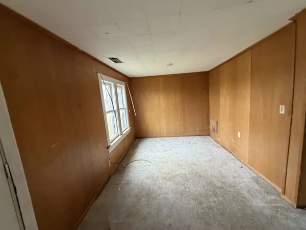 $66,999 | 608 East Lee Street, Rotan, TX 79546