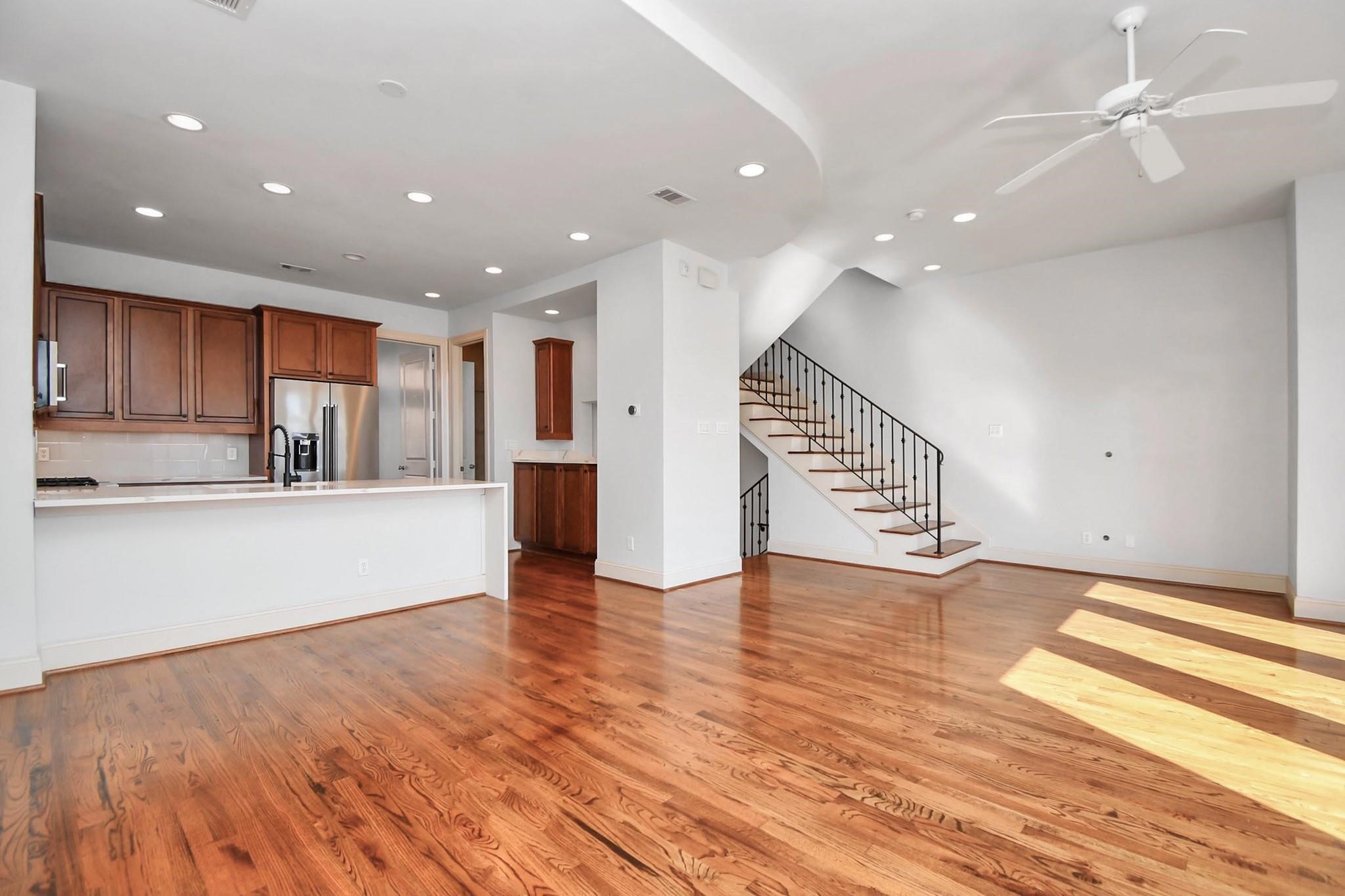 1908 Winter Street Houston, TX 77007 - Photo 5 of 25