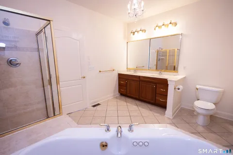 $739,000 | 108 Imperial Court, Unit 108, Trumbull, CT 06611