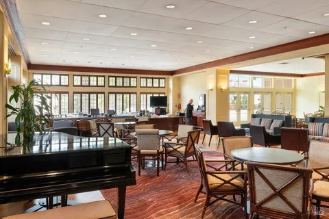 $450,000 | 400 Deer Valley Road, Unit 4D, San Rafael, CA 94903