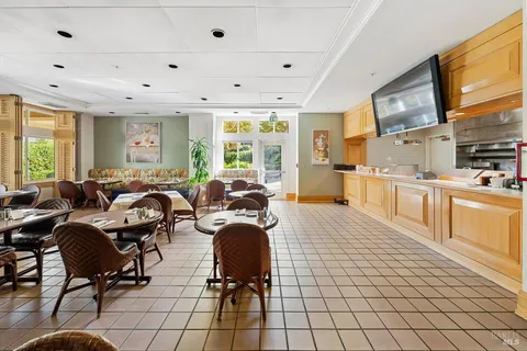 $450,000 | 400 Deer Valley Road, Unit 4D, San Rafael, CA 94903