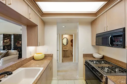 $450,000 | 400 Deer Valley Road, Unit 4D, San Rafael, CA 94903