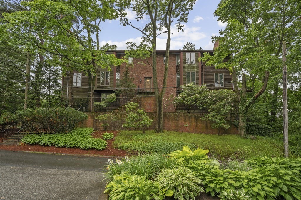1 Rolleston Road Marblehead, MA 01945 - Photo 1 of 39