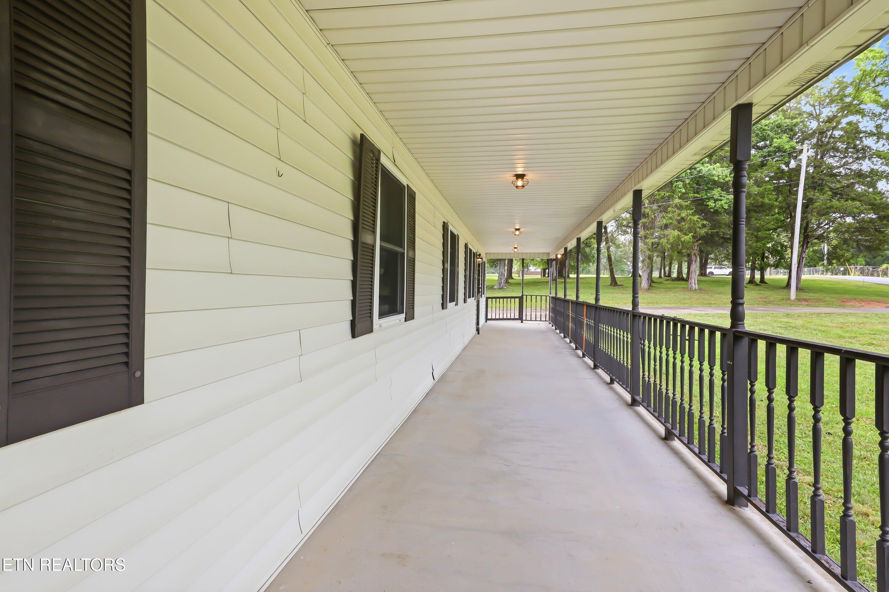 677 Bethel Road Clinton, TN 37716 - Photo 5 of 29 677 Bethel Rd-5