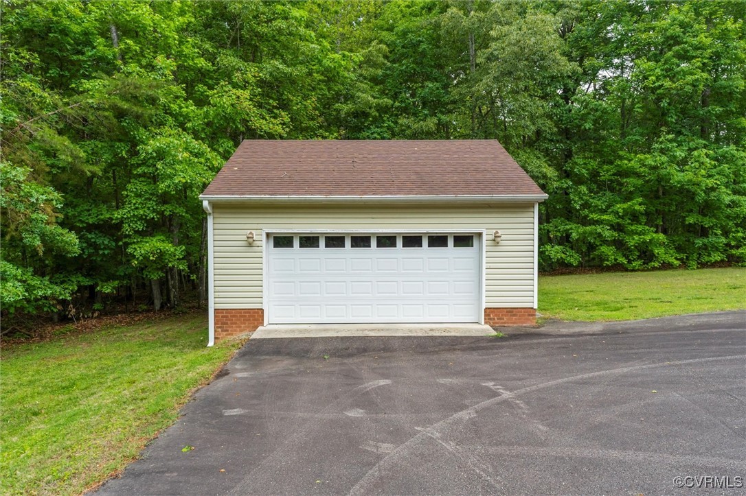 2655 Dorset Ridge Road Powhatan, VA 23139 - Photo 12 of 50 View of detached garage