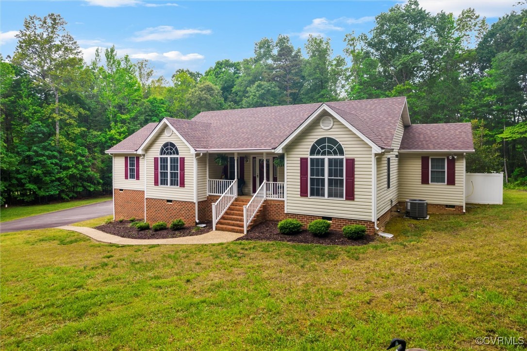 2655 Dorset Ridge Road Powhatan, VA 23139 - Photo 2 of 50 Ranch-style home with crawl space, roof with shing