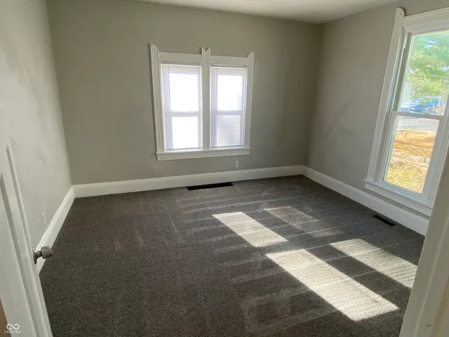 $1,175 | 510 West 5th Street, Anderson, IN 46016