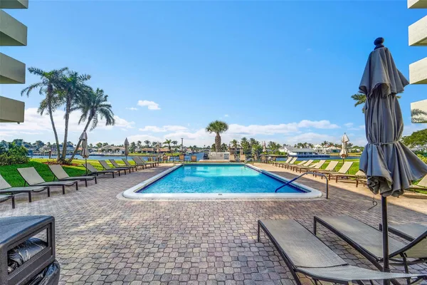 $3,600 | 1239 Hillsboro Mile, Unit 109, Hillsboro Beach, FL 33064