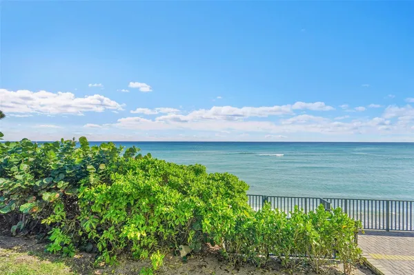 $3,600 | 1239 Hillsboro Mile, Unit 109, Hillsboro Beach, FL 33064