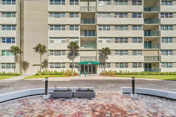$3,600 | 1239 Hillsboro Mile, Unit 109, Hillsboro Beach, FL 33064