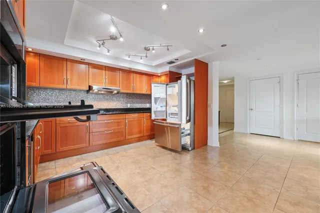 $1,485,000 | 110 Hendricks Isle, Unit 13, Fort Lauderdale, FL 33301