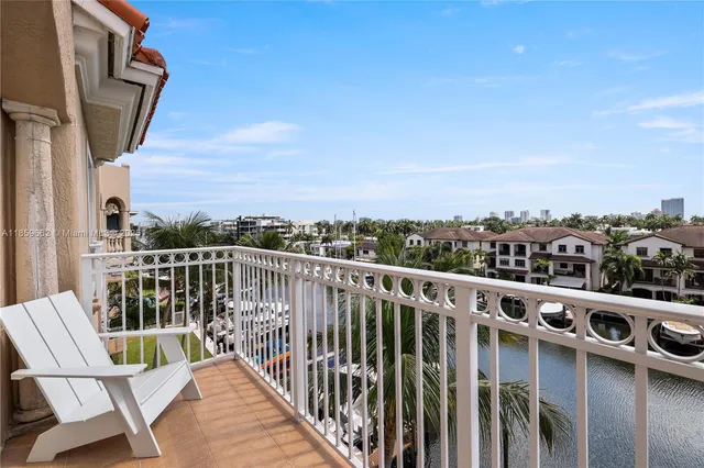 $1,485,000 | 110 Hendricks Isle, Unit 13, Fort Lauderdale, FL 33301