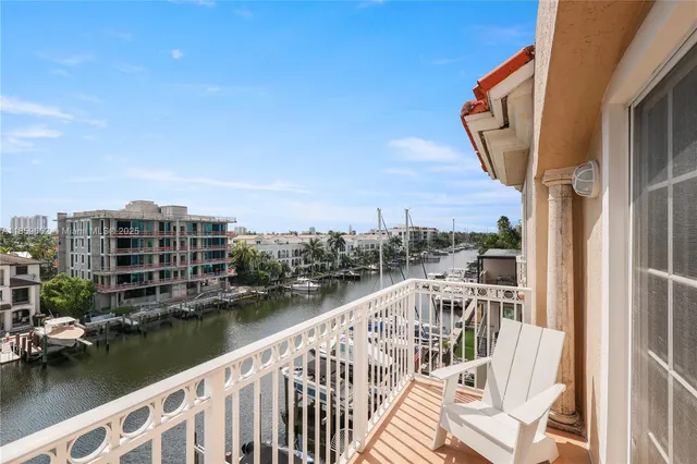 $1,485,000 | 110 Hendricks Isle, Unit 13, Fort Lauderdale, FL 33301