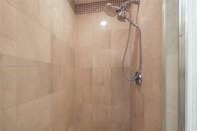 $1,485,000 | 110 Hendricks Isle, Unit 13, Fort Lauderdale, FL 33301