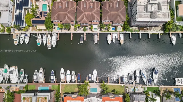 $1,485,000 | 110 Hendricks Isle, Unit 13, Fort Lauderdale, FL 33301
