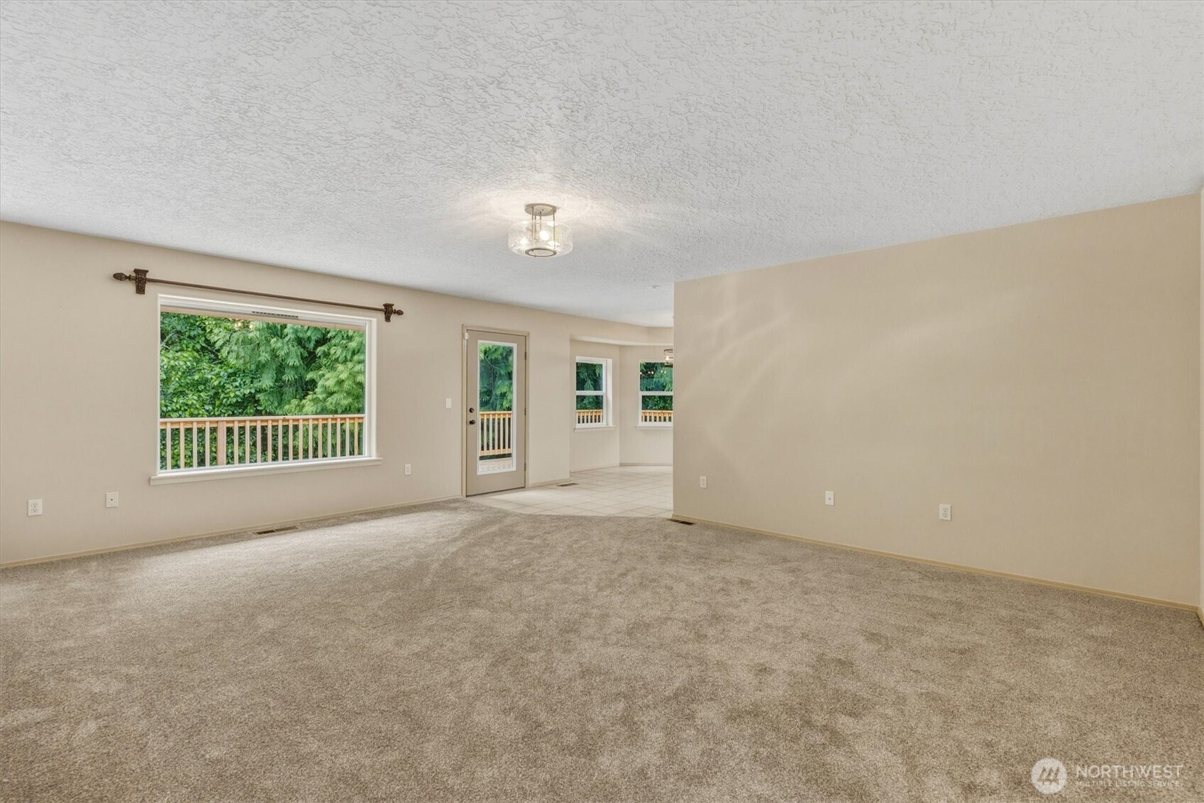 8 Ammons Lane Longview, WA 98632 - Photo 4 of 40