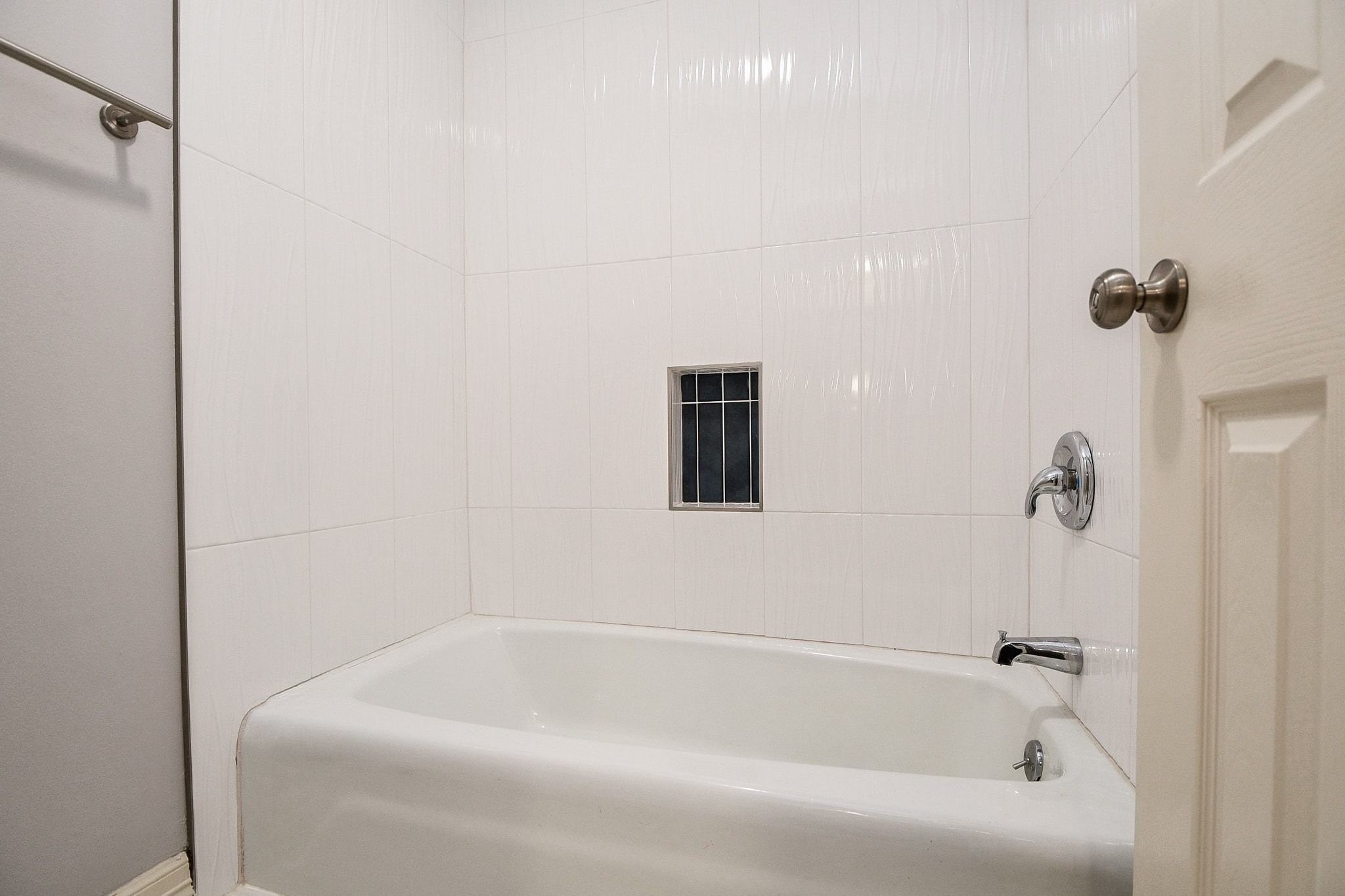 14011 Wickersham Lane Houston, TX 77077 - Photo 30 of 38 Freshly remodeled secondary full bathroom.