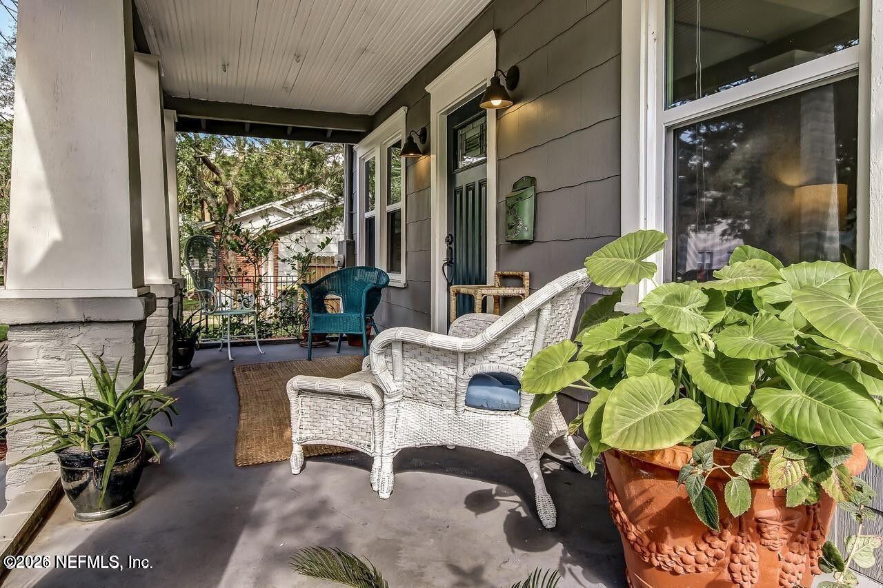 1117 Cedar Street Jacksonville, FL 32207 - Photo 3 of 29 90B5AB7D-117F-4638-BF73-5615043461B4