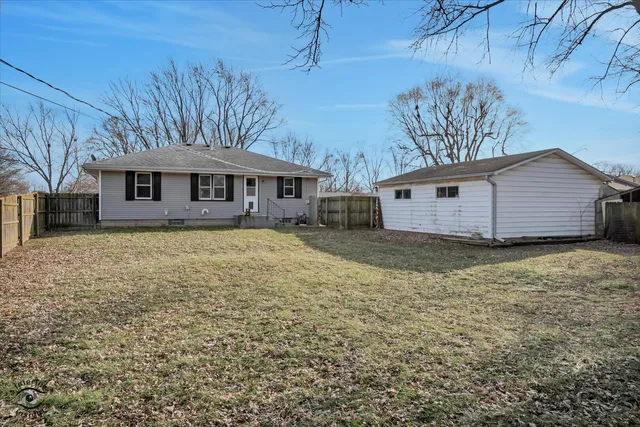 $281,000 | 390 North Washington Street, Coal City, IL 60416