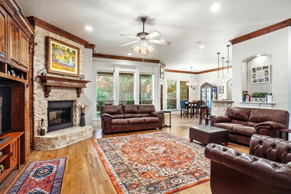 620 Highview Lane Hurst, TX 76054 - Photo 12 of 40