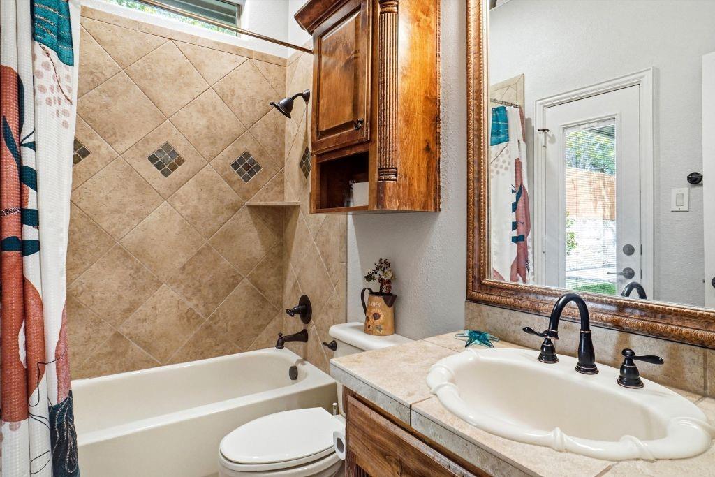 620 Highview Lane Hurst, TX 76054 - Photo 33 of 40