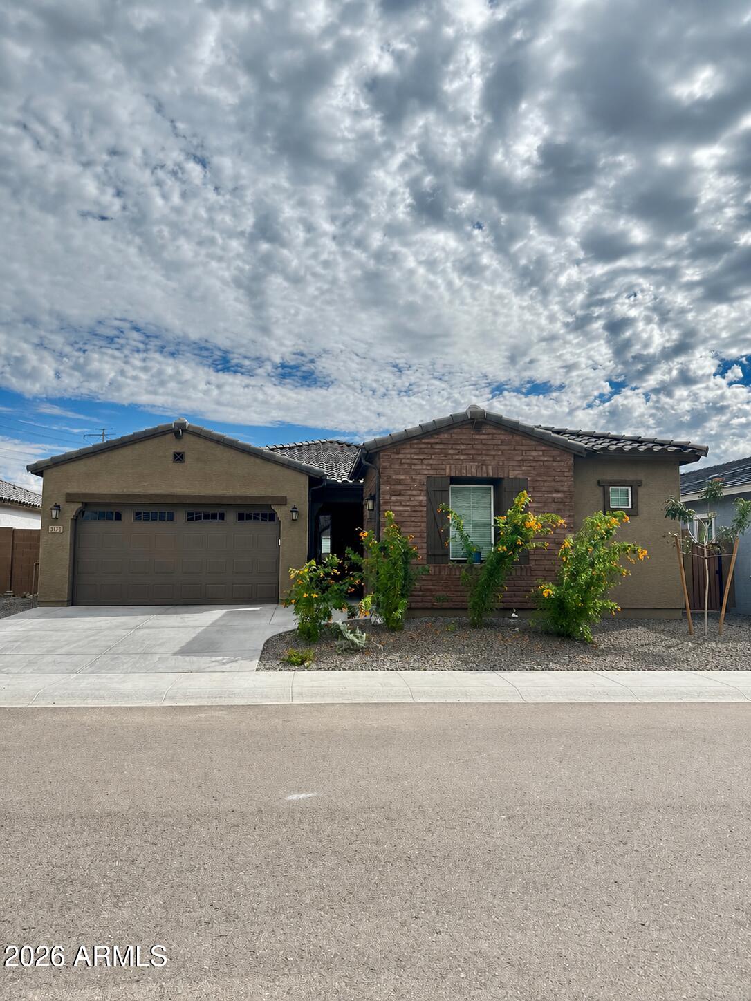 3173 West Peak View Road Phoenix, AZ 85083 - Photo 1 of 25