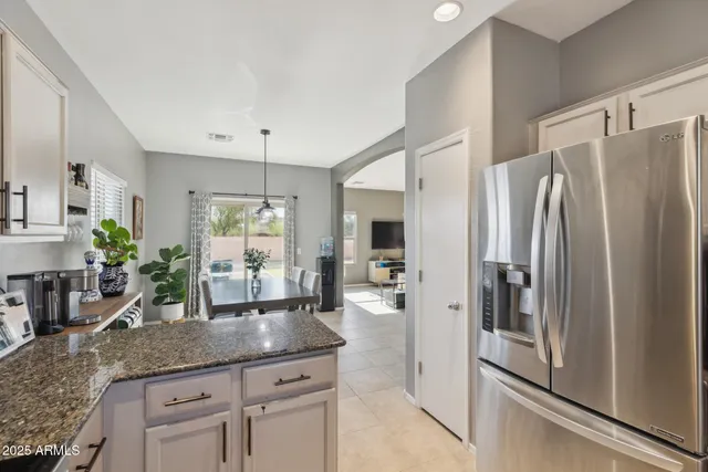 $435,000 | 894 South Buena Vista Drive, Apache Junction, AZ 85120