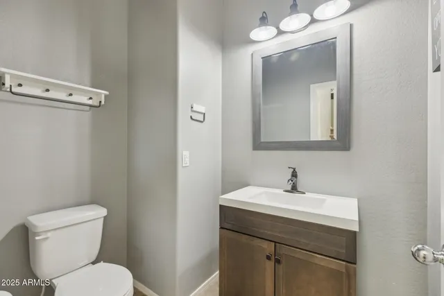 $435,000 | 894 South Buena Vista Drive, Apache Junction, AZ 85120