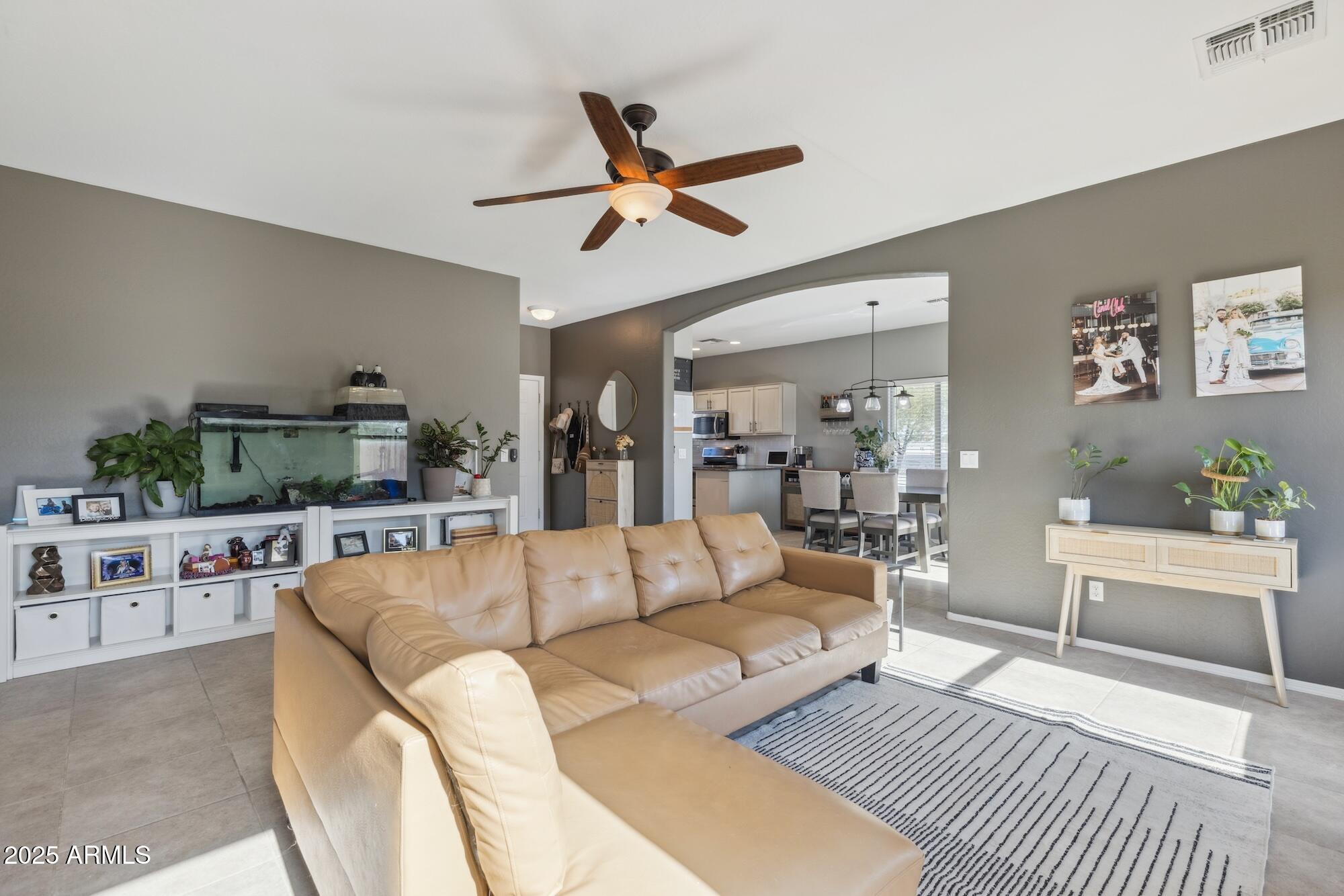 894 South Buena Vista Drive Apache Junction, AZ 85120 - Photo 6 of 43 _H__7588