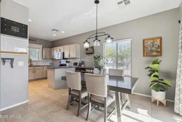 $435,000 | 894 South Buena Vista Drive, Apache Junction, AZ 85120