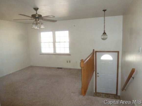2003 South Windsor Court Decatur, IL 62521 - Photo 3 of 16