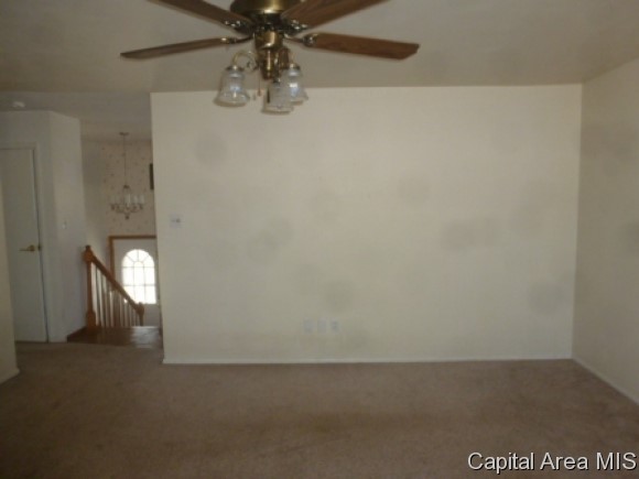 2003 South Windsor Court Decatur, IL 62521 - Photo 4 of 16