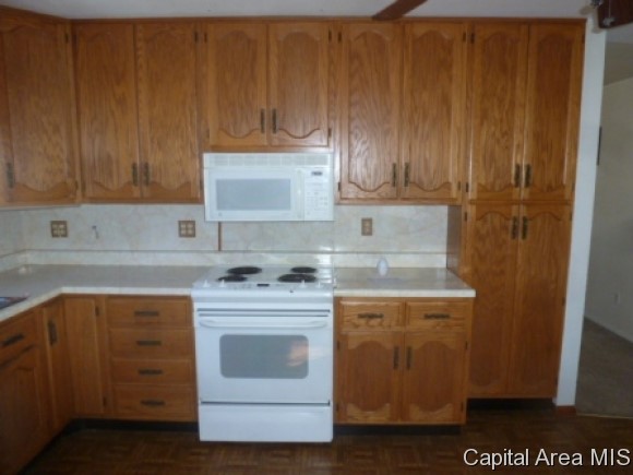 2003 South Windsor Court Decatur, IL 62521 - Photo 6 of 16