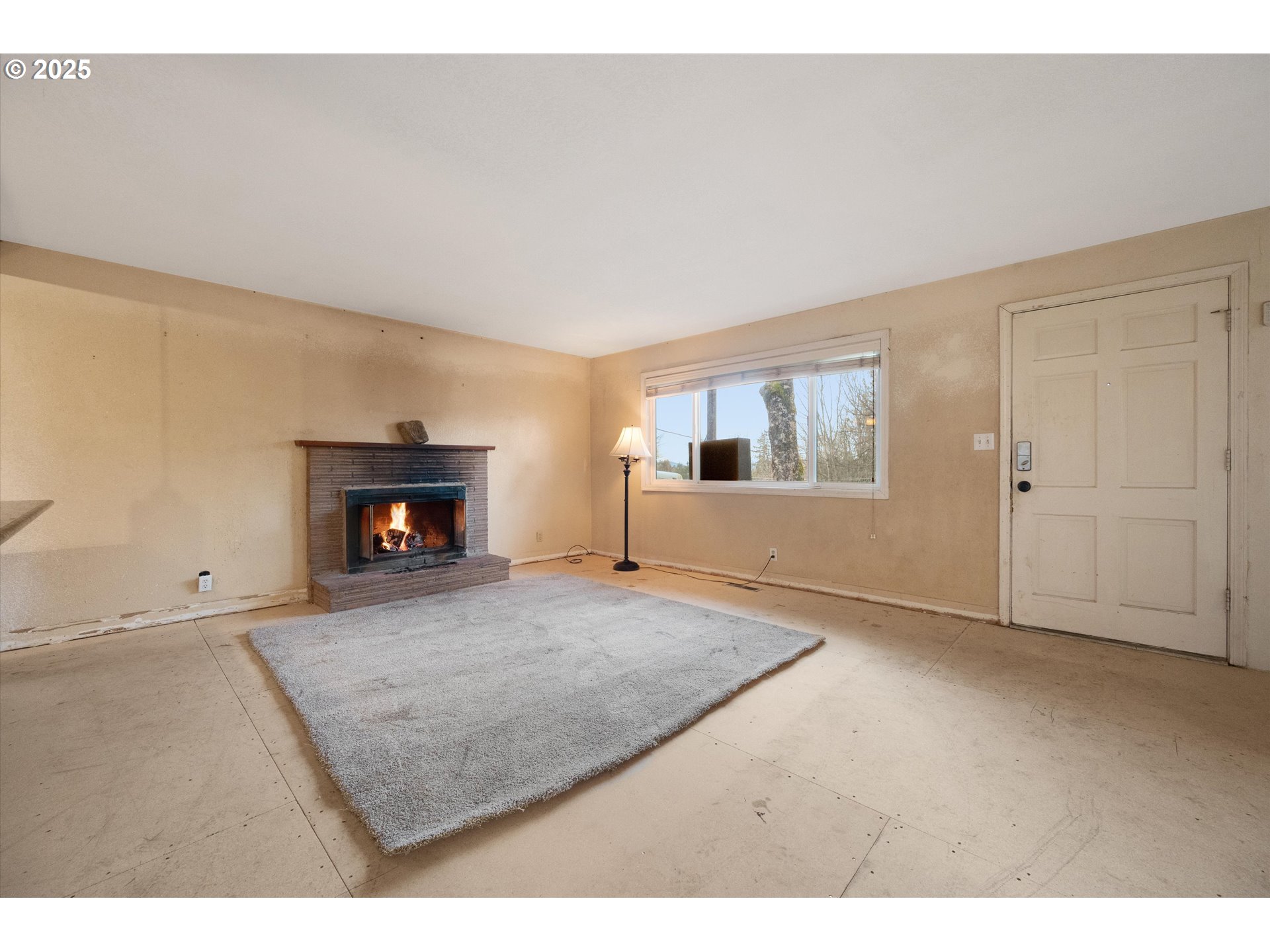 7080 Southwest Taylors Ferry Road Portland, OR 97223 - Photo 2 of 27