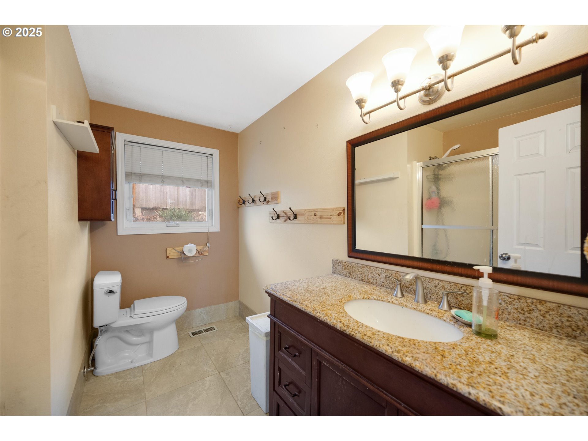 7080 Southwest Taylors Ferry Road Portland, OR 97223 - Photo 10 of 27