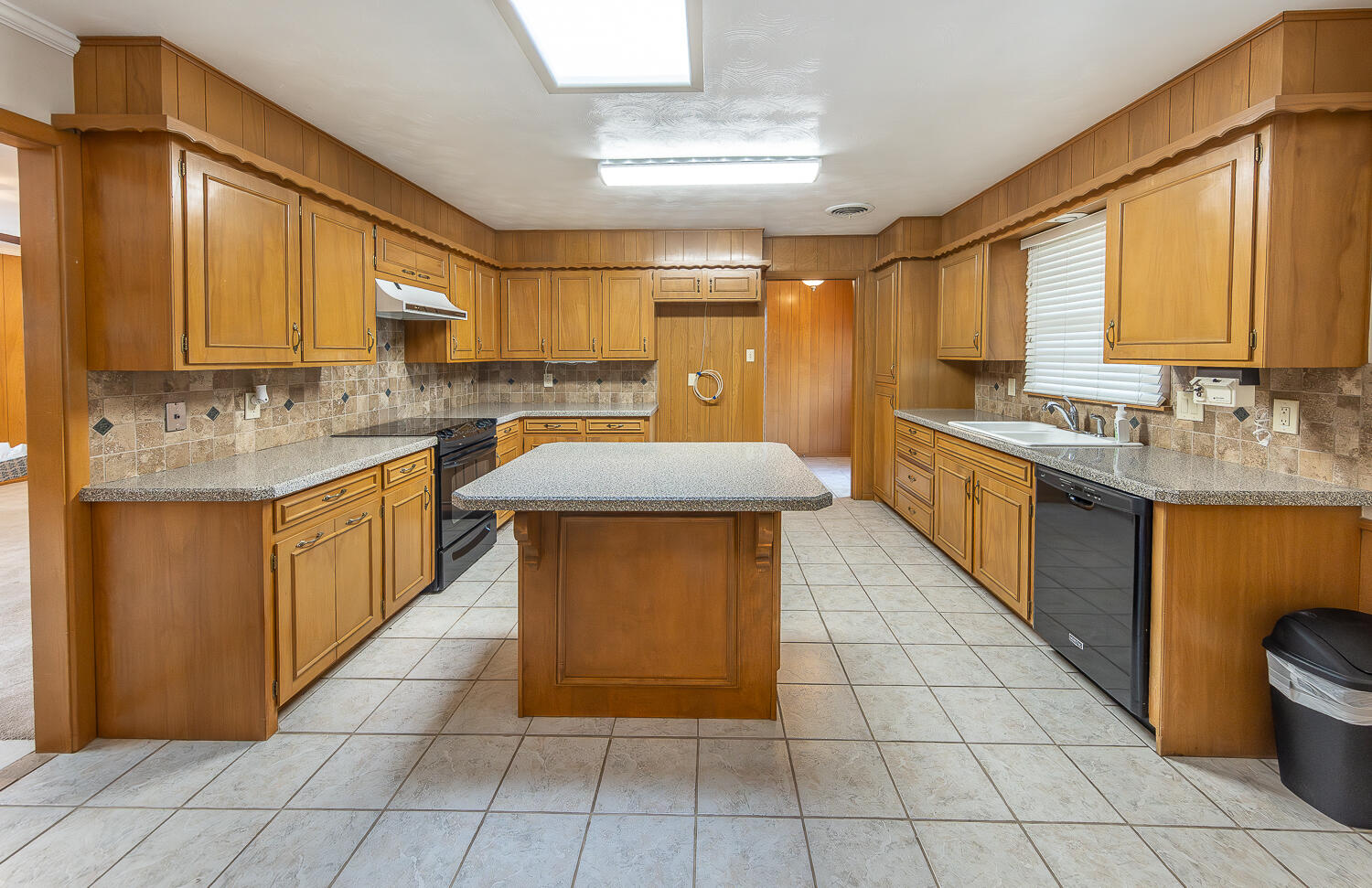 2808 67th Street Lubbock, TX 79413 - Photo 5 of 27 2L9A4422-Enhanced-NR