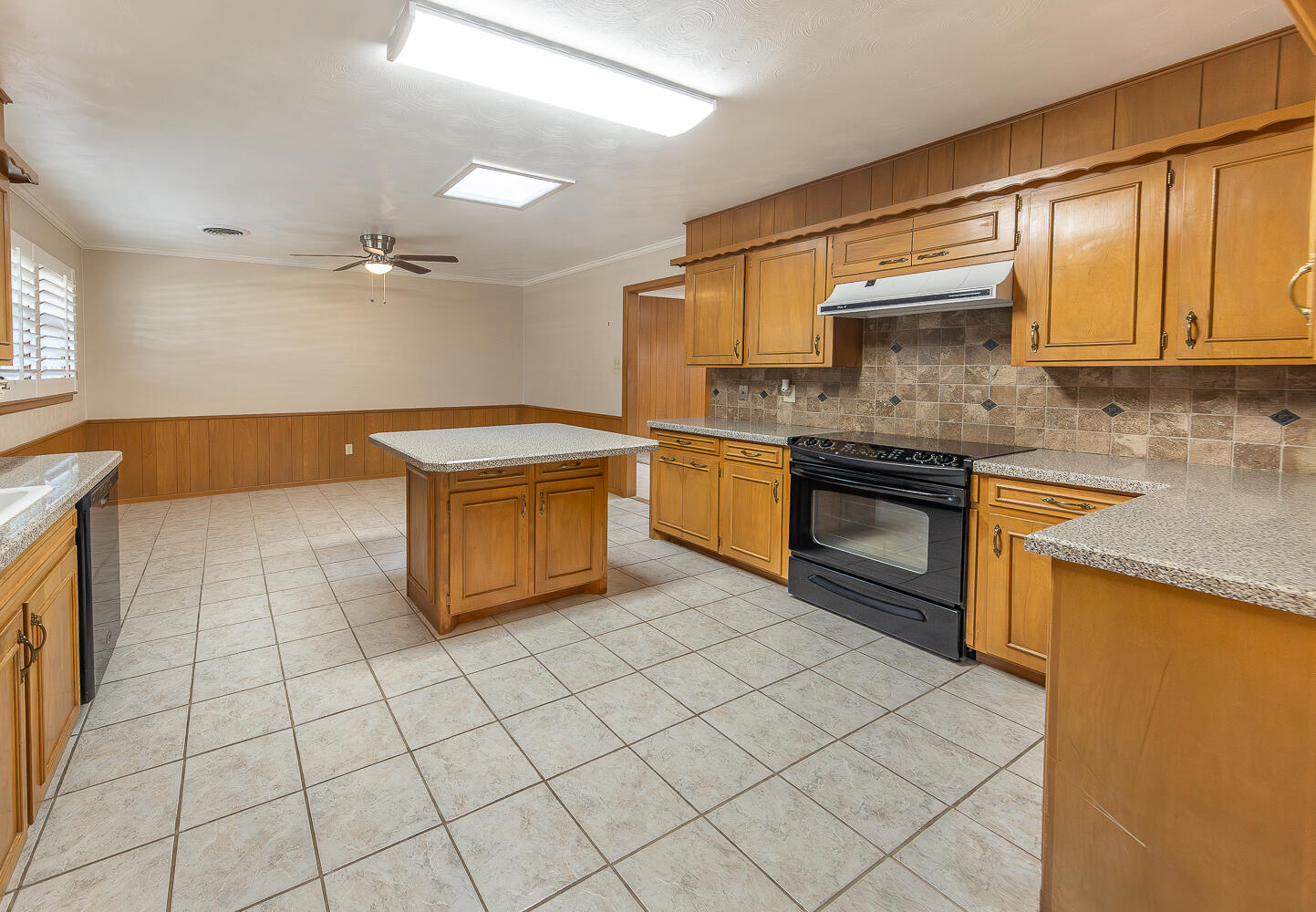 2808 67th Street Lubbock, TX 79413 - Photo 8 of 27 2L9A4433-Enhanced-NR
