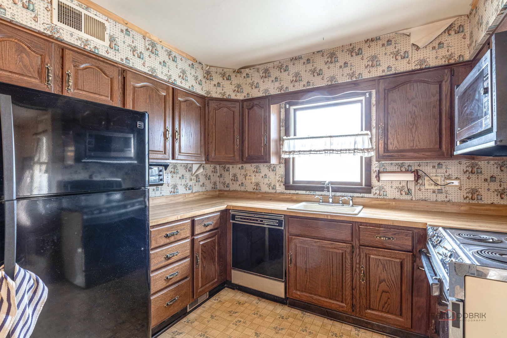 580 North Quentin Road Palatine, IL 60067 - Photo 11 of 53 Gallery Image 11