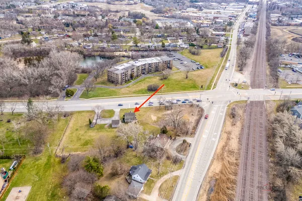 $450,000 | 580 North Quentin Road, Palatine, IL 60067